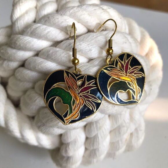 Cloisonné Tropical Flower Heart Shaped Vintage Pierced Earrings - Picture 1 of 14